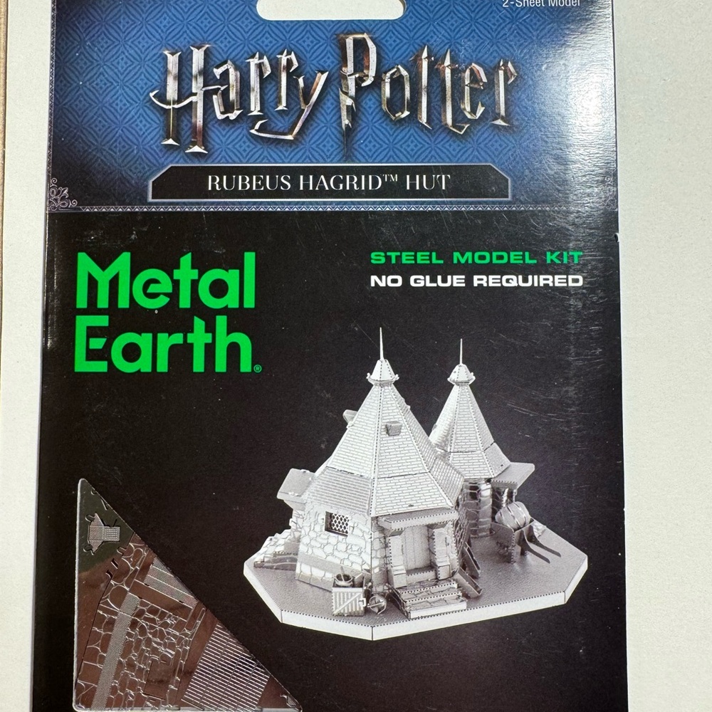Metal Earth Rubeus Hagrid's Hut Steel Model Kit
